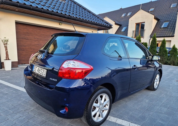 Toyota Auris cena 19800 przebieg: 216000, rok produkcji 2011 z Niepołomice małe 326